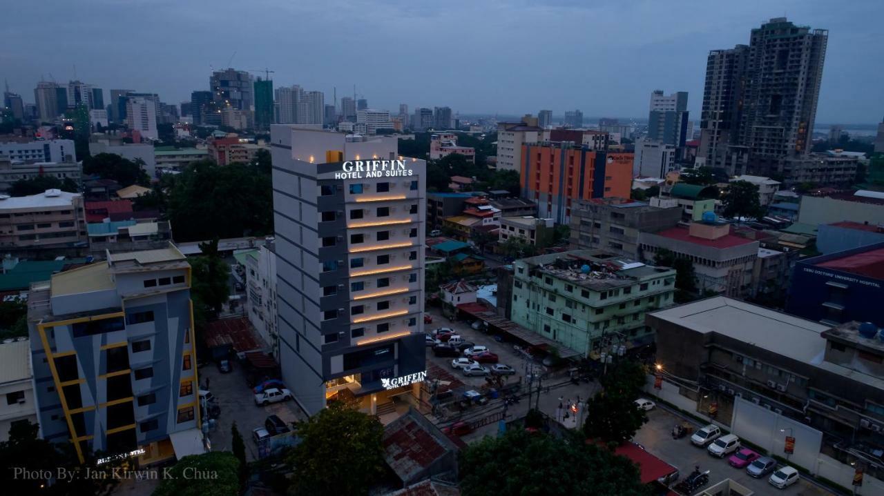 Griffin Hotel And Suites Cebu Exterior photo