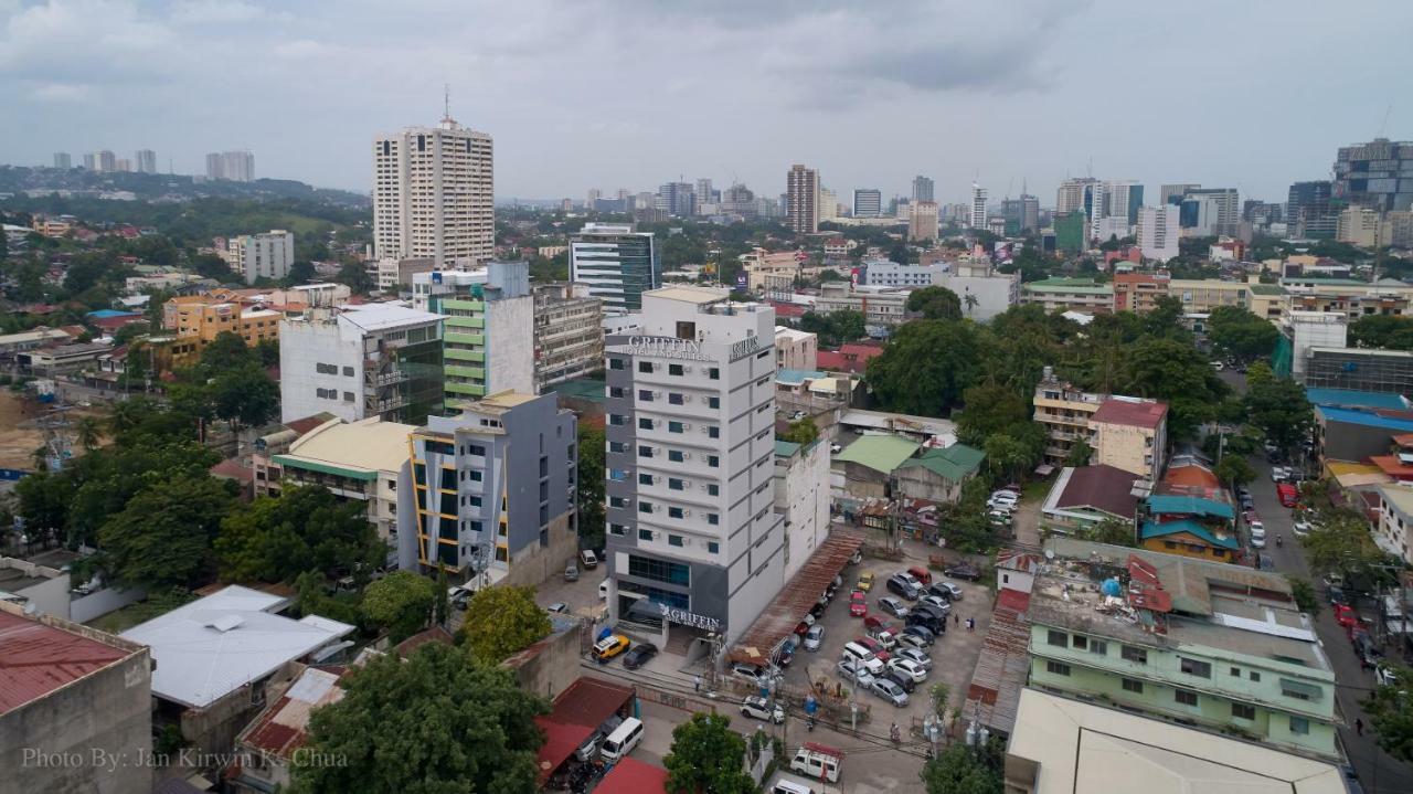 Griffin Hotel And Suites Cebu Exterior photo